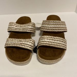 Time and Tru Woven Two Band Sandal Size 6